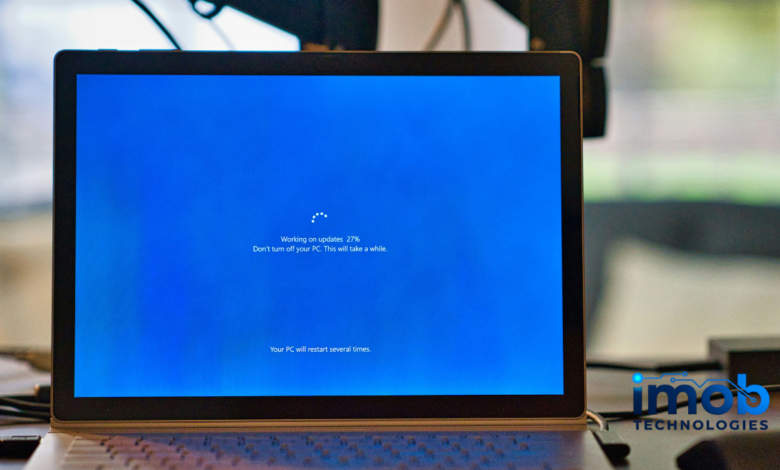 Windows Update stuck on Windows 11 update screen